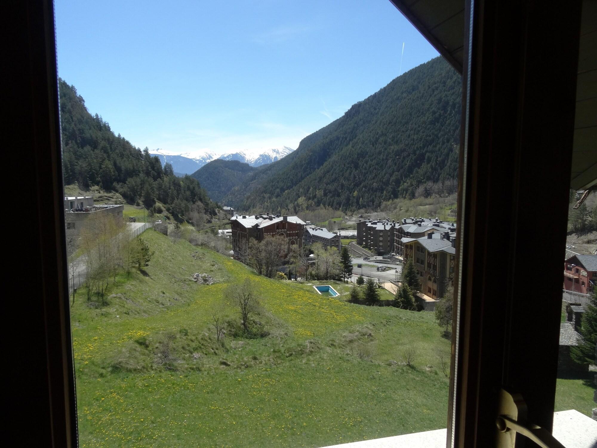 Aparthotel Sant Andreu Arinsal Exterior photo